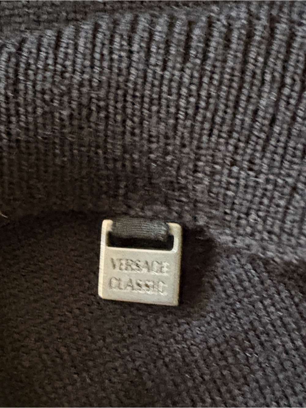 90s VTG Archive Versace Classic 100% Merino Wool Embroidered Shoulder Sweater L - Picture 7 of 14